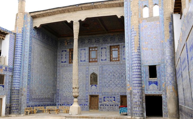 Таш-Хаули — роскошный дворец ханов Хивы, который стоит увидеть в туре по Узбекистану